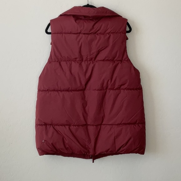 All In Motion Vest - Picture 2 of 13